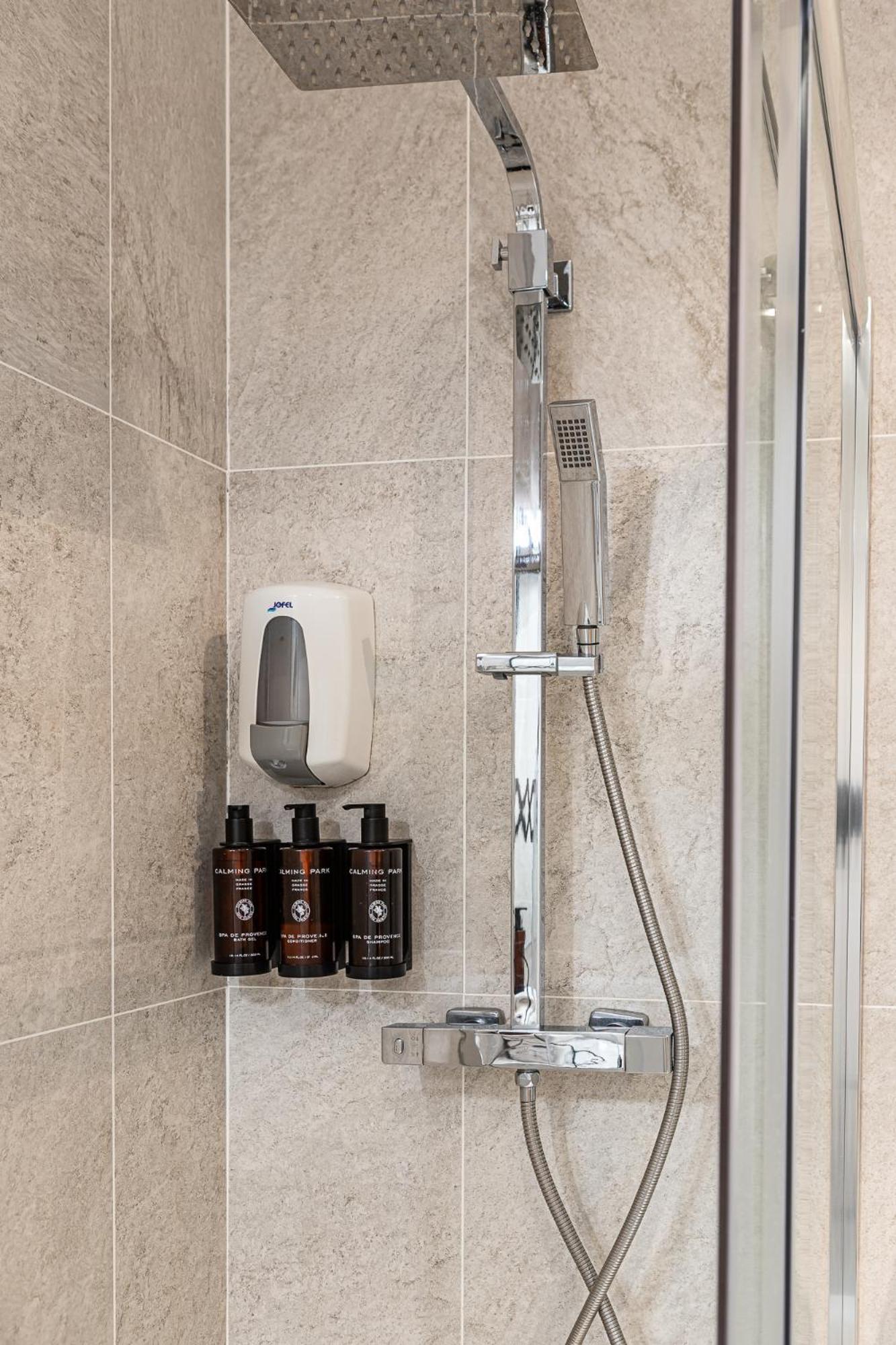 Waou Apartamentos En Sol Confort 8 Madrid Ngoại thất bức ảnh